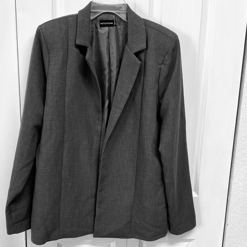 PrettyLittleThing Gray Open Blazer Size 2